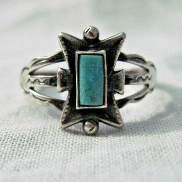 Jewelry - Vintage Southwestern Sterling Silver Turquoise Ring